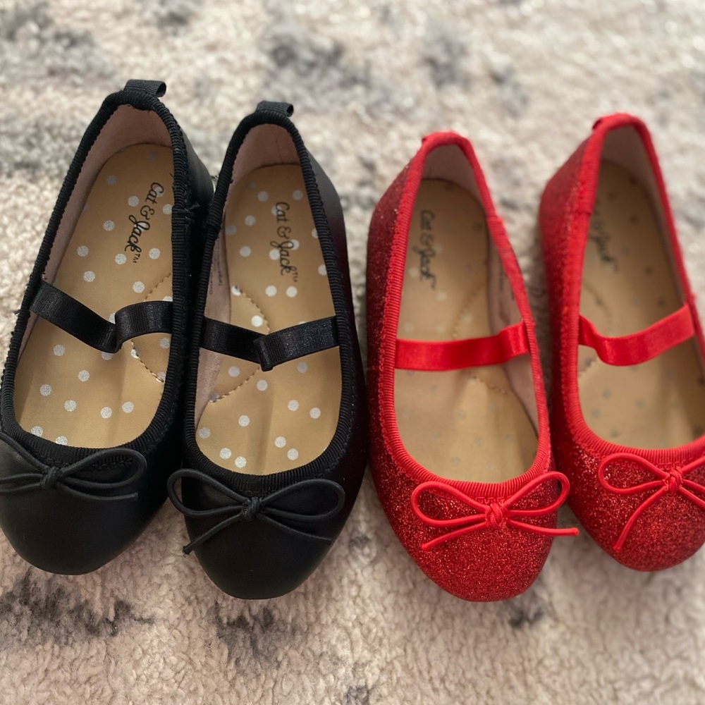 Black & Red Glitter Cat & Jack size 6 toddler shoes